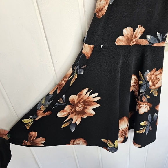 Altar'd State Halter Top Black Peach Floral Mini Dress sz Small - Picture 3 of 15